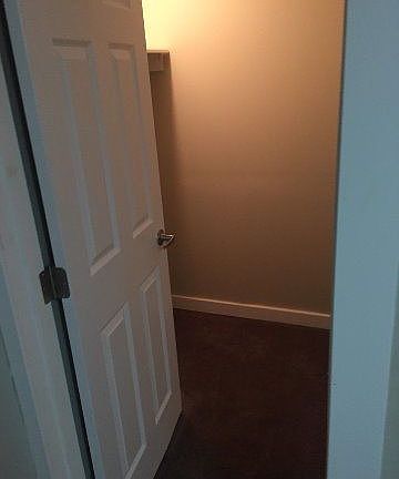 4th image of 11029 95th St NW