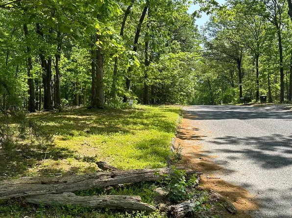 Highland Rd, Williamstown, NJ 08094