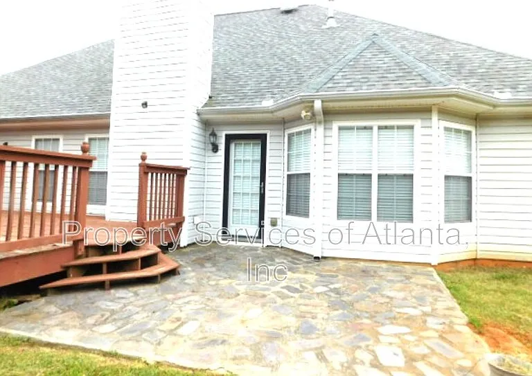 101 Moss Pointe Dr — Photo 28