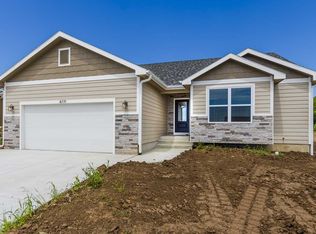 8771 N Kelliann Way, Manhattan, KS 66502