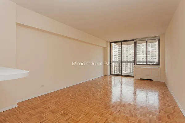 Rented by Mirador Real Estate | media 27