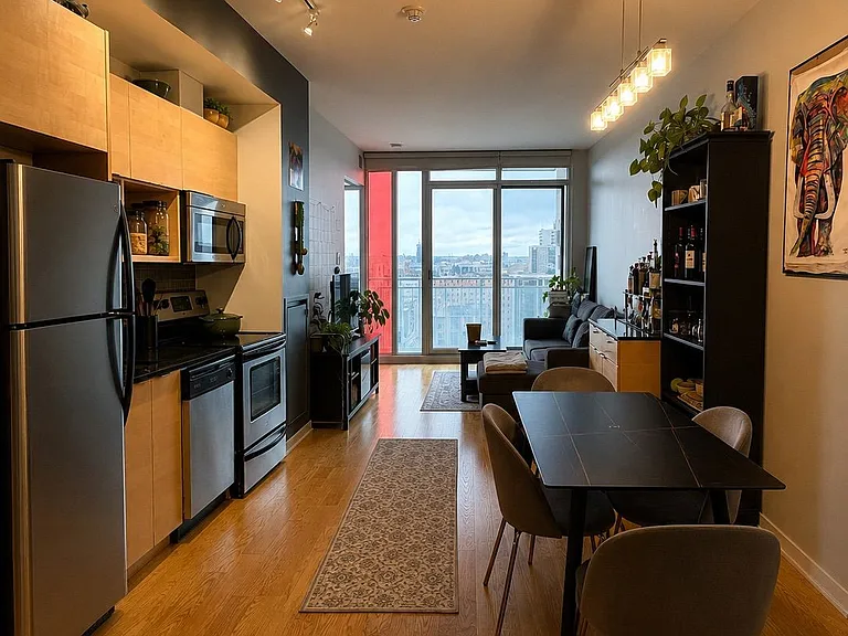 324 Laurier Ave W #1411 — Photo 3