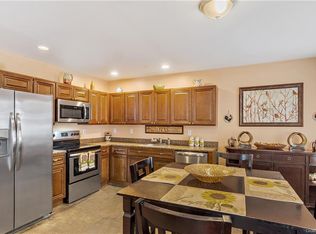 88 Cottage Rd, Kent Lakes, NY 10512