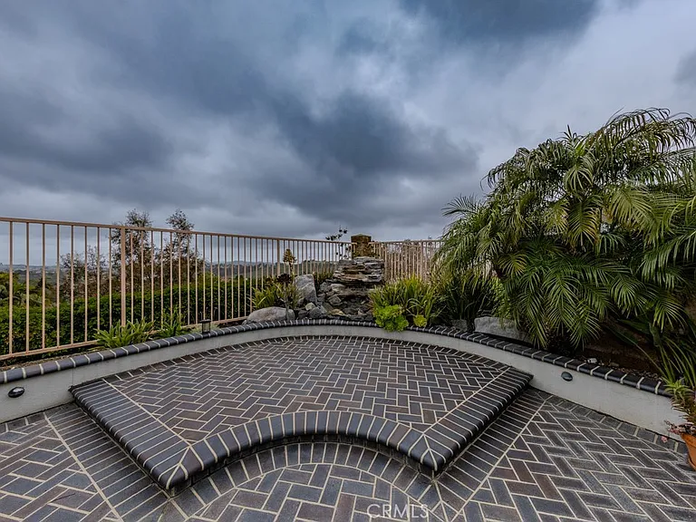 32692 Rosemont Dr — Photo 58