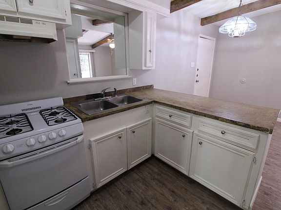 4th image of 300 Franklin Blvd APT 104