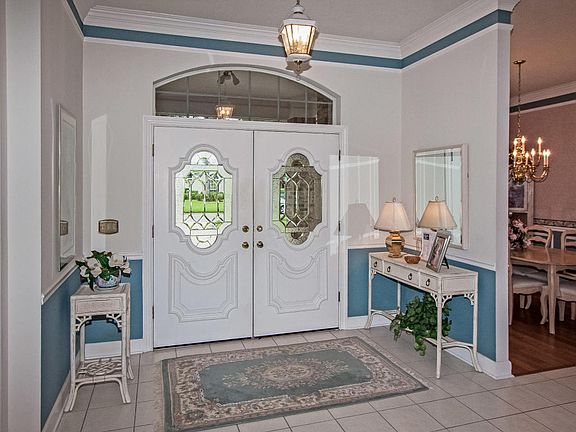 5th image of 4057 Alesbury Dr