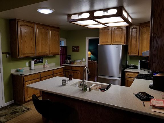3rd image of 6916 Woodside Dr