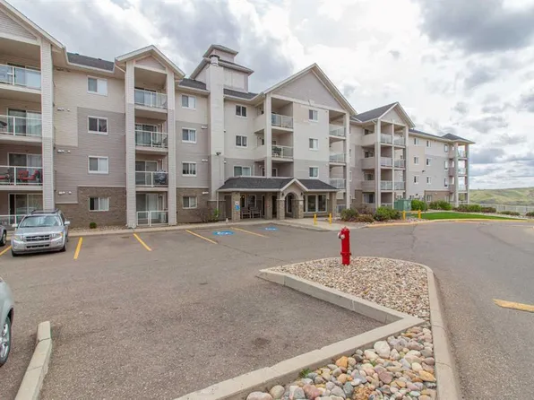 1616 Saamis Dr NW #418, Medicine Hat, AB T1C 4X2