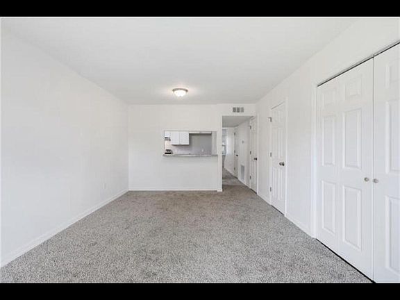 5th image of 3702 Saratoga Dr