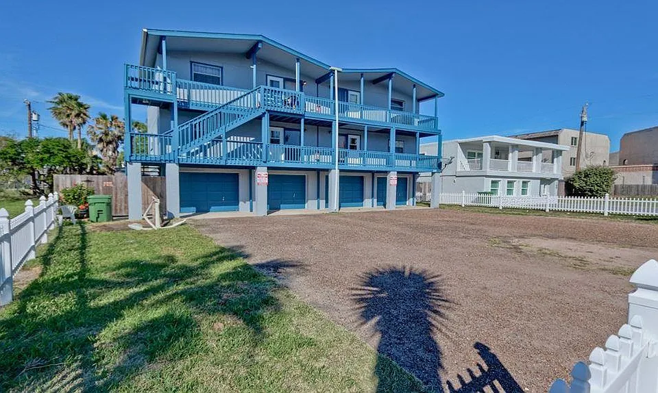 120 E Parade Dr #1