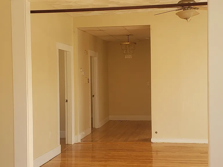 27 Jaques Ave #3 — Photo 8