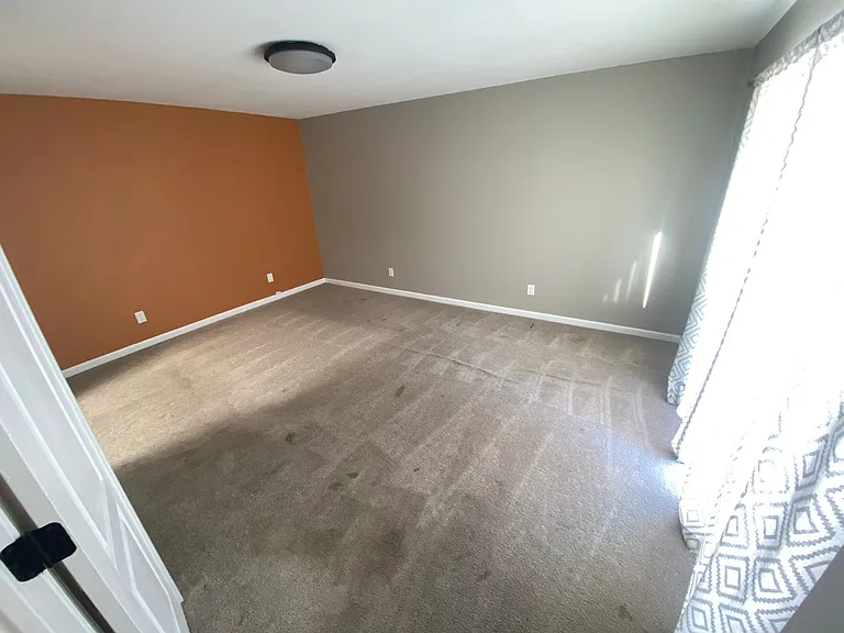 11100 Academy Ridge Rd NE — Photo 4