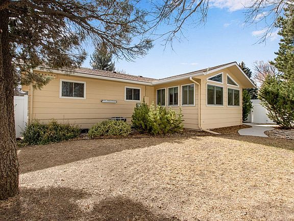 3rd image of 300 Ruth St