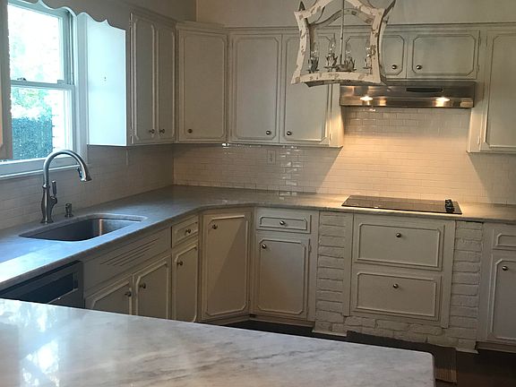 5th image of 1613 Croom Dr