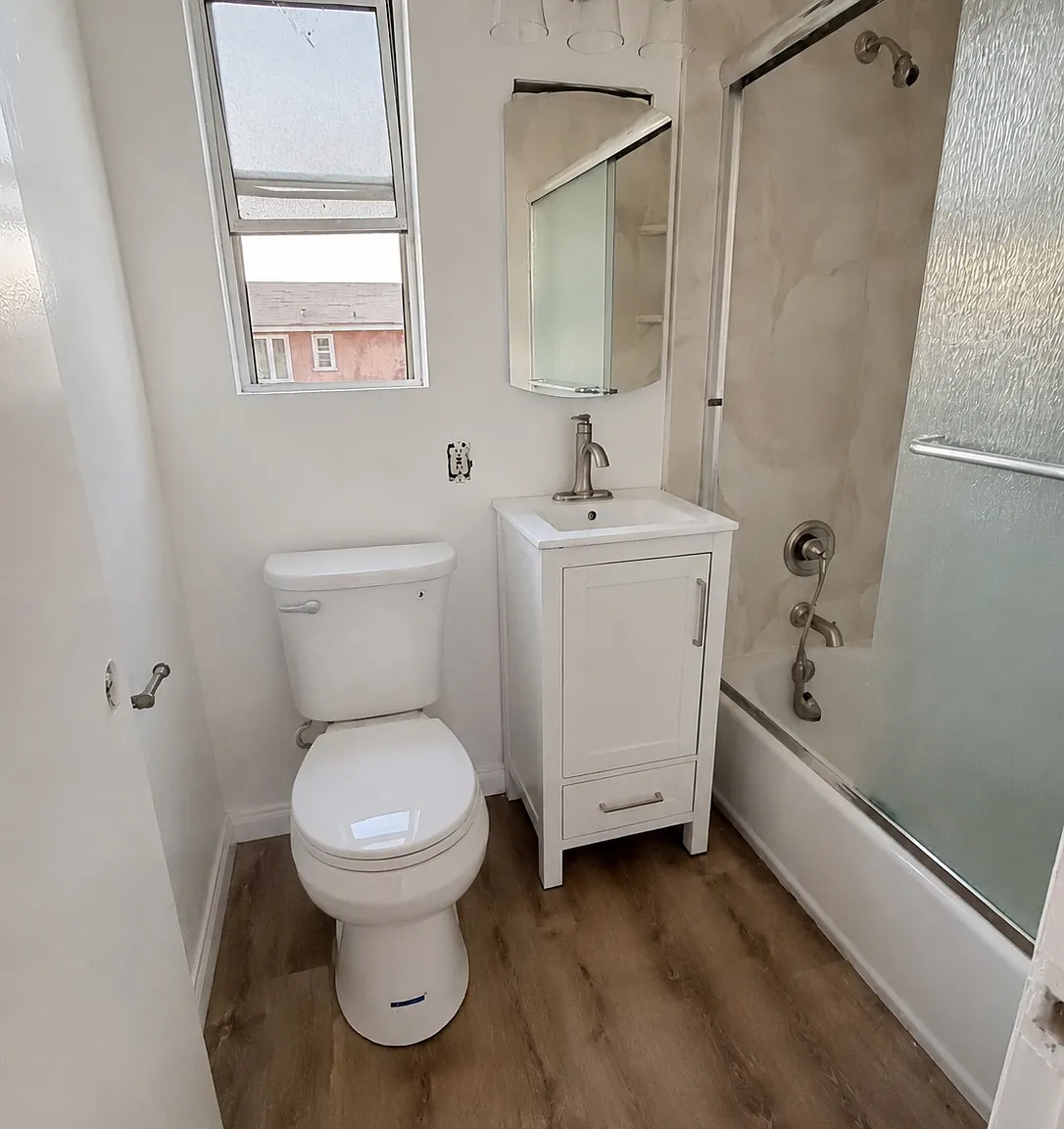 2345 E Jewett St — Photo 3