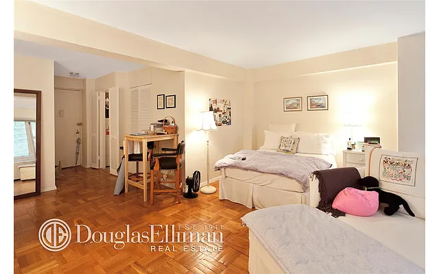 Rented by Douglas Elliman | media 9