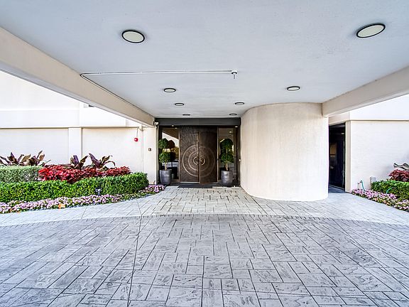 5th image of 5380 N Ocean Dr APT 22G