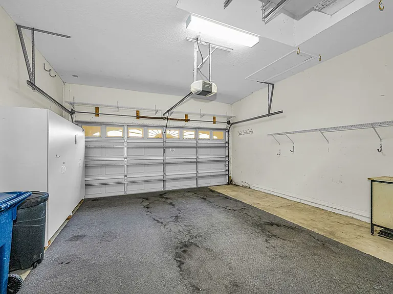 2644 Tottenham Dr — Photo 30