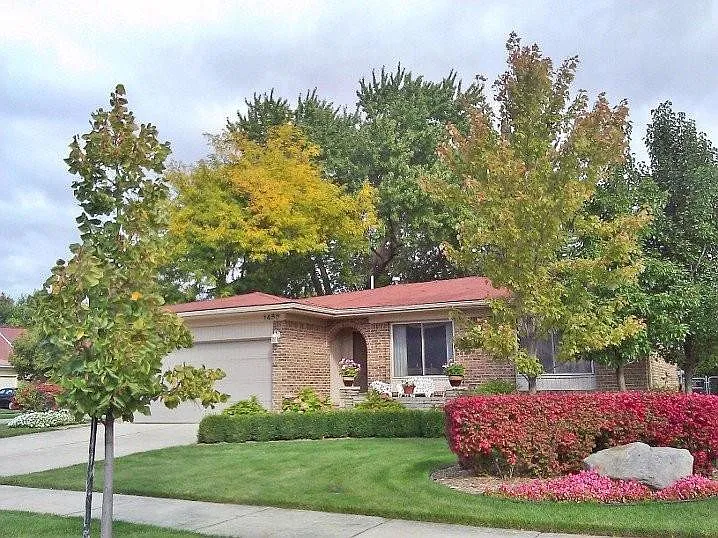 1450 Leafgreen Dr — Photo 18