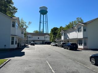 101 Thames Rd #B, Byron, GA 31008