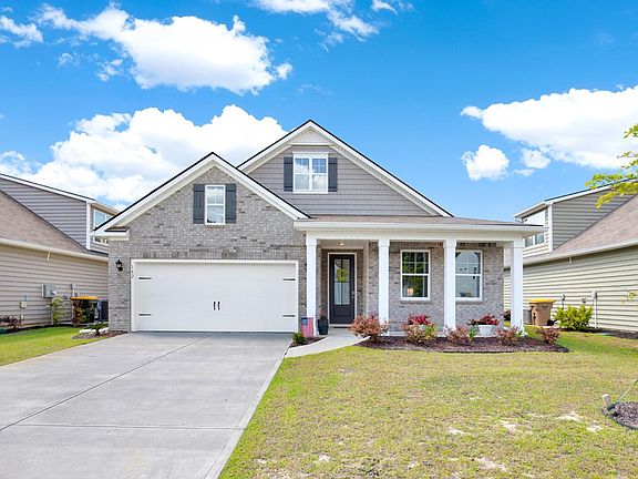 2nd image of 142 Oldwood Dr