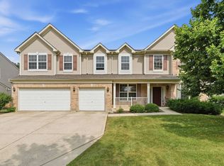3 Claridge Ct, Bolingbrook, IL 60440