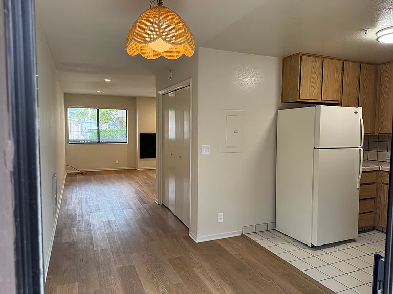 504 McClellan Ave #5 — Photo 7