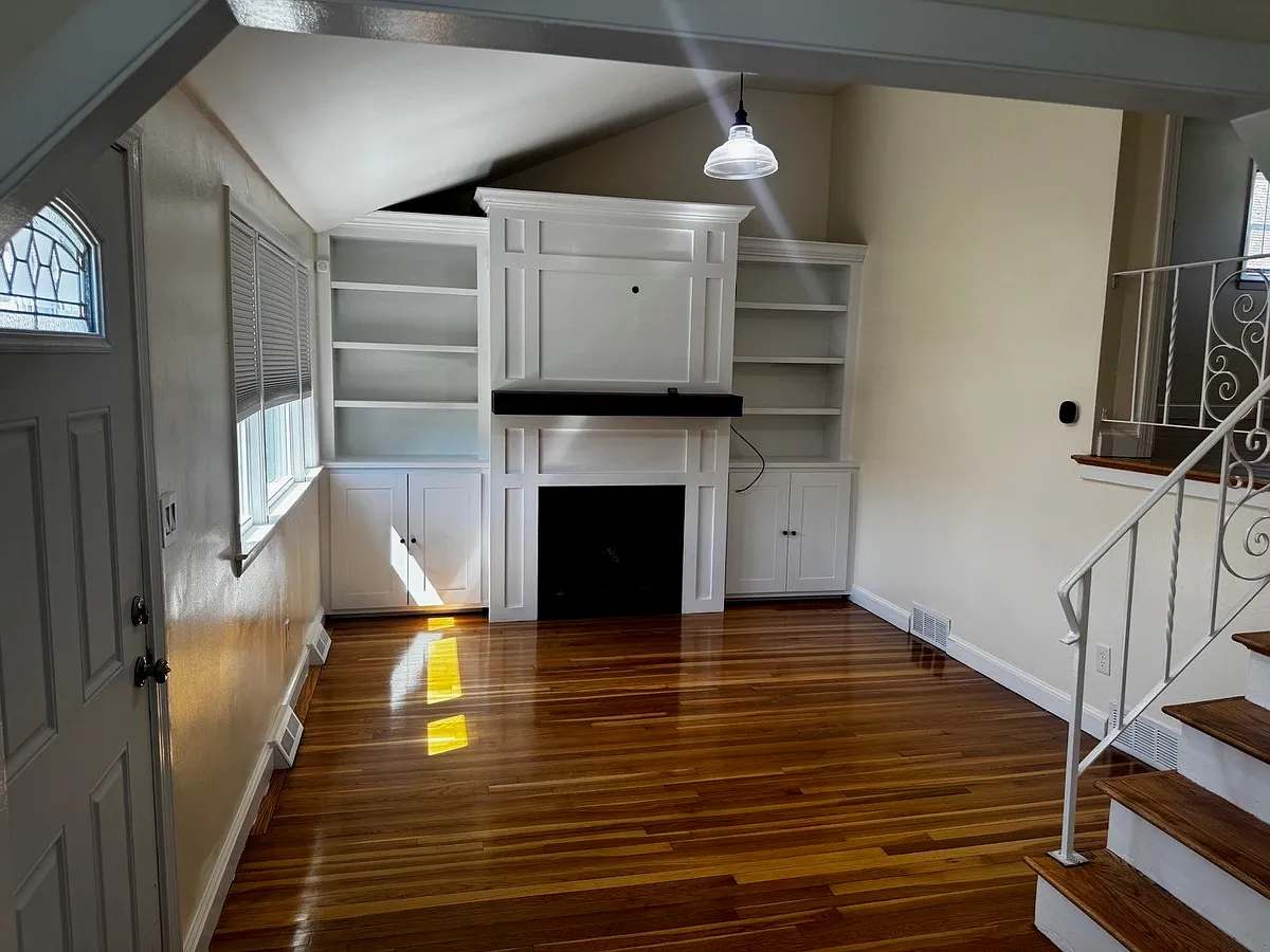 Building Photo - 13 Virginia Cir