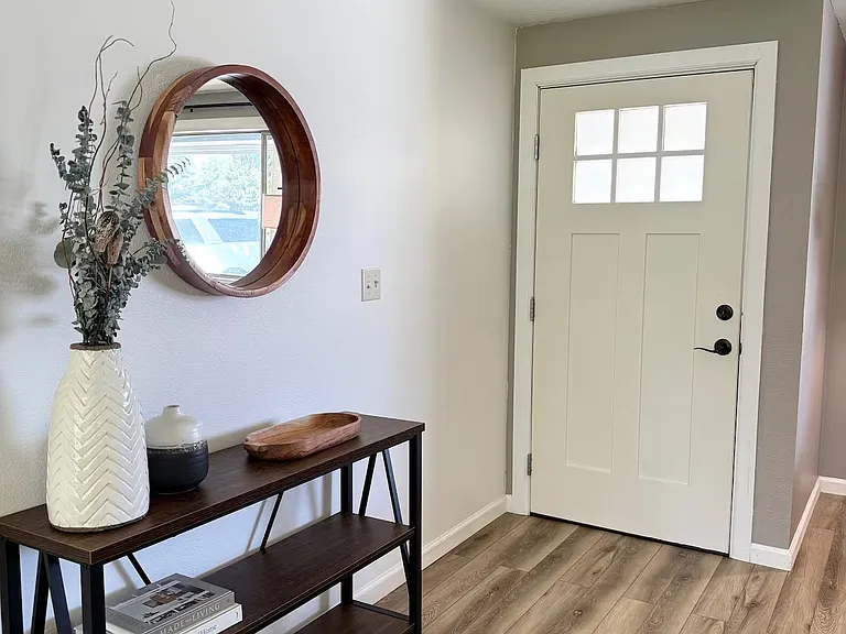 2632 SW Yew Ave — Photo 9