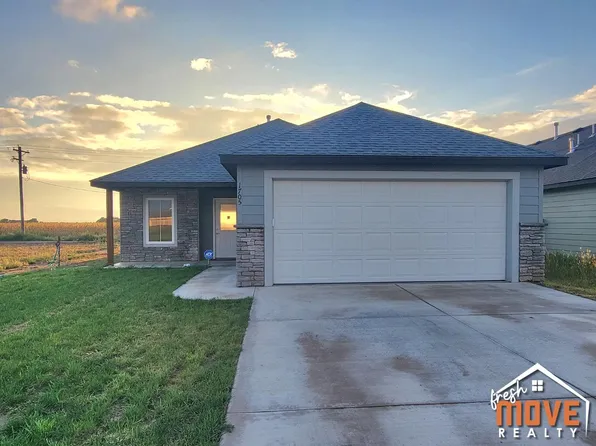 1705 S Jackson St, Hugoton, KS 67951