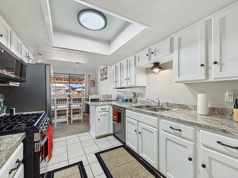 108 Niblic Ct #1 — Photo 10