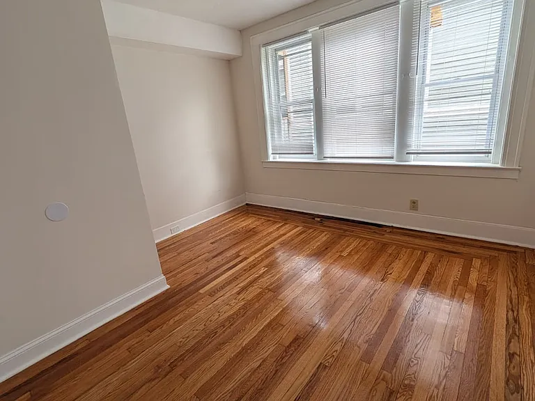 293 Norton St #B8 — Photo 7