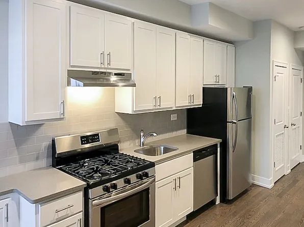 3824 N Sheffield Ave APT 2, Chicago, IL 60613