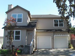 30 Randall Ln, Santa Rosa, CA 95409