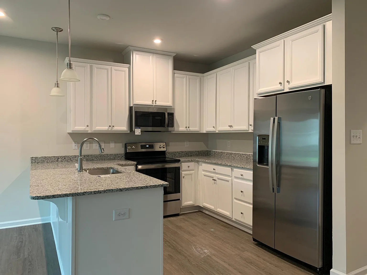 3 bed, 2.5 bath, 1503 sqft, $2,600 — Photo 4