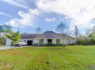 10414 Highland Rd, Belle Chasse, LA 70810