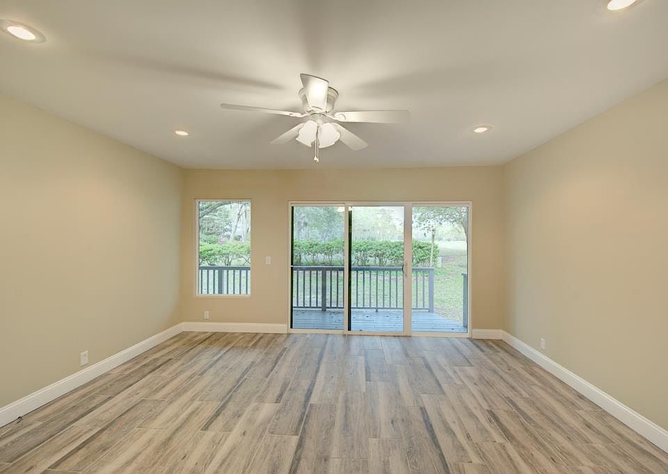1st image of 657 N Golf Villas