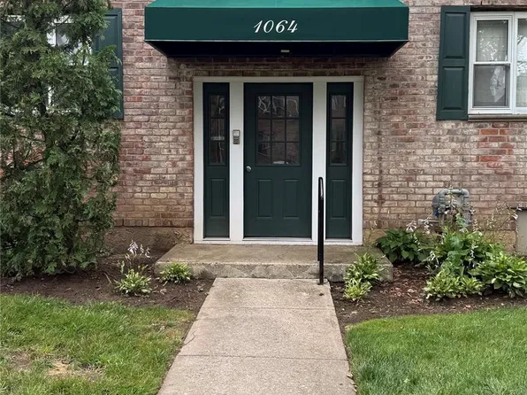 1064 Hunter Avenue #4, Valley Stream, NY 11580