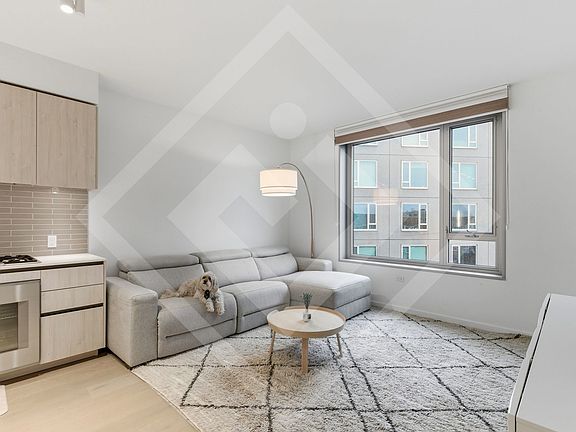2nd image of 1000 3rd St Unit 710