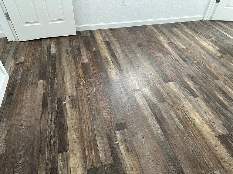 921 E 4th St #15 — Photo 10