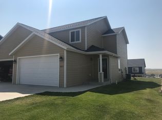 5813 Vanessa Ave, Williston, ND 58801