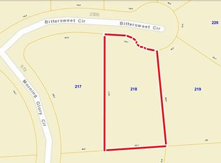 28 Spring Lake Dr, Tupelo, MS 38801