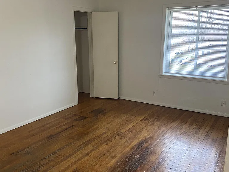 202 S Lynn St #5 — Photo 7
