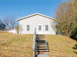 604 W Center St, Galax, VA 24333
