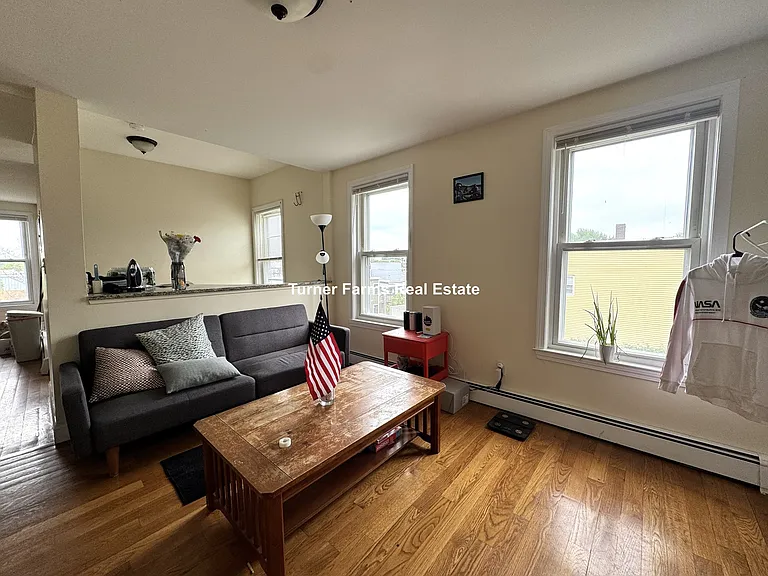 30 Wordsworth St #2F — Photo 19