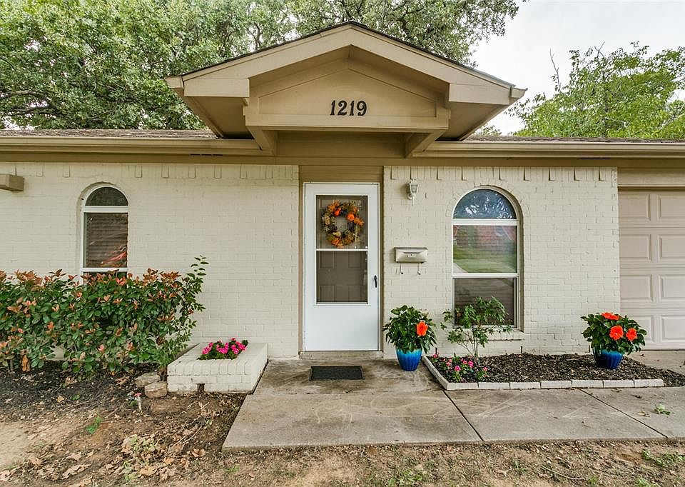 1st image of 1219 Springwood Dr