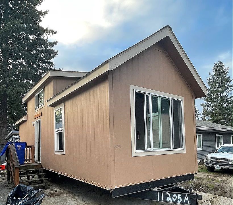 Front exterior 
