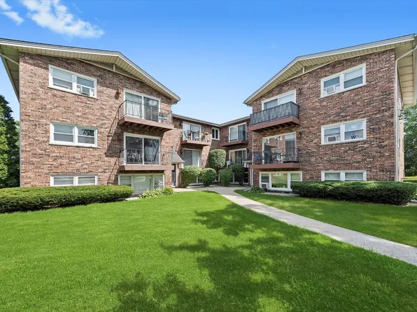 5629 6th Ave APT 2A, Countryside, IL 60525