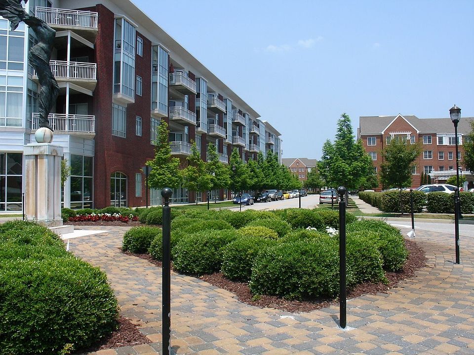  2nd floor corner unit
