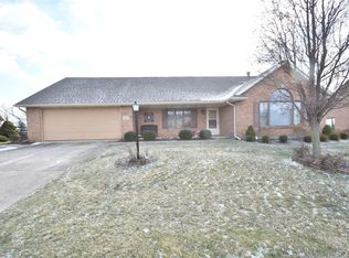 1649 Fox Ridge Dr, Springfield, OH 45503